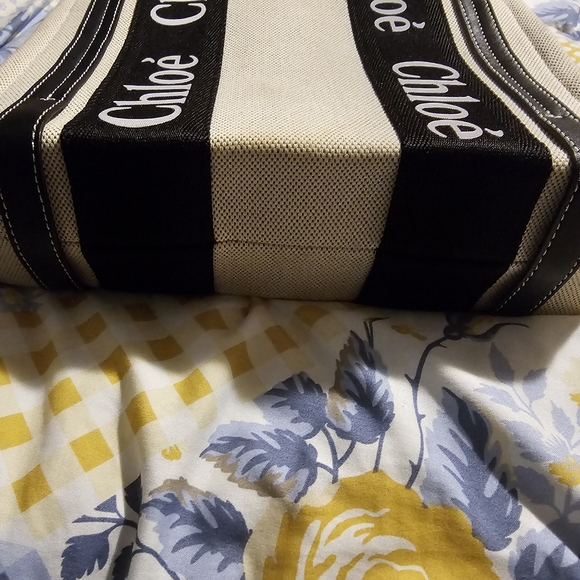 Beige and Black Women's Tote Bag - Picture 3 of 9